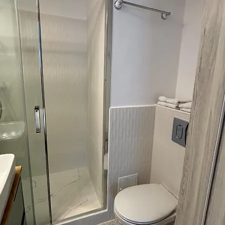 New Stylish For Rent - Heart Of The Bucharest